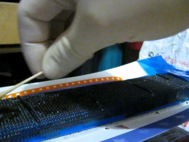 Чем склеить лыжи пластиковые расщепились. Чем склеить лыжи пластиковые расщепились. Склейка лыж. Циклевка скользящей поверхности лыж. Пластик для ремонта беговых лыж.