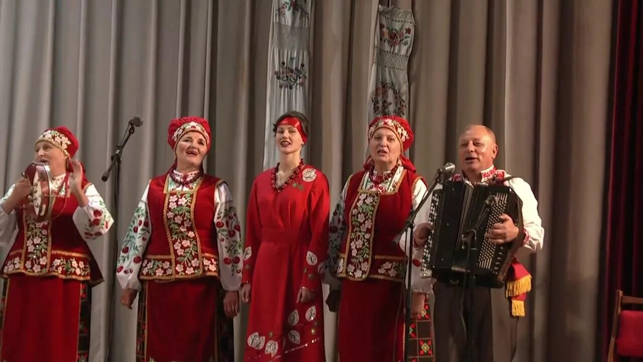 Ансамбль украинской песни. Народно вокальный коллектив жемчужина. Свитанок группа. Украинские фольклорные ансамбли. Украинский ансамбль.