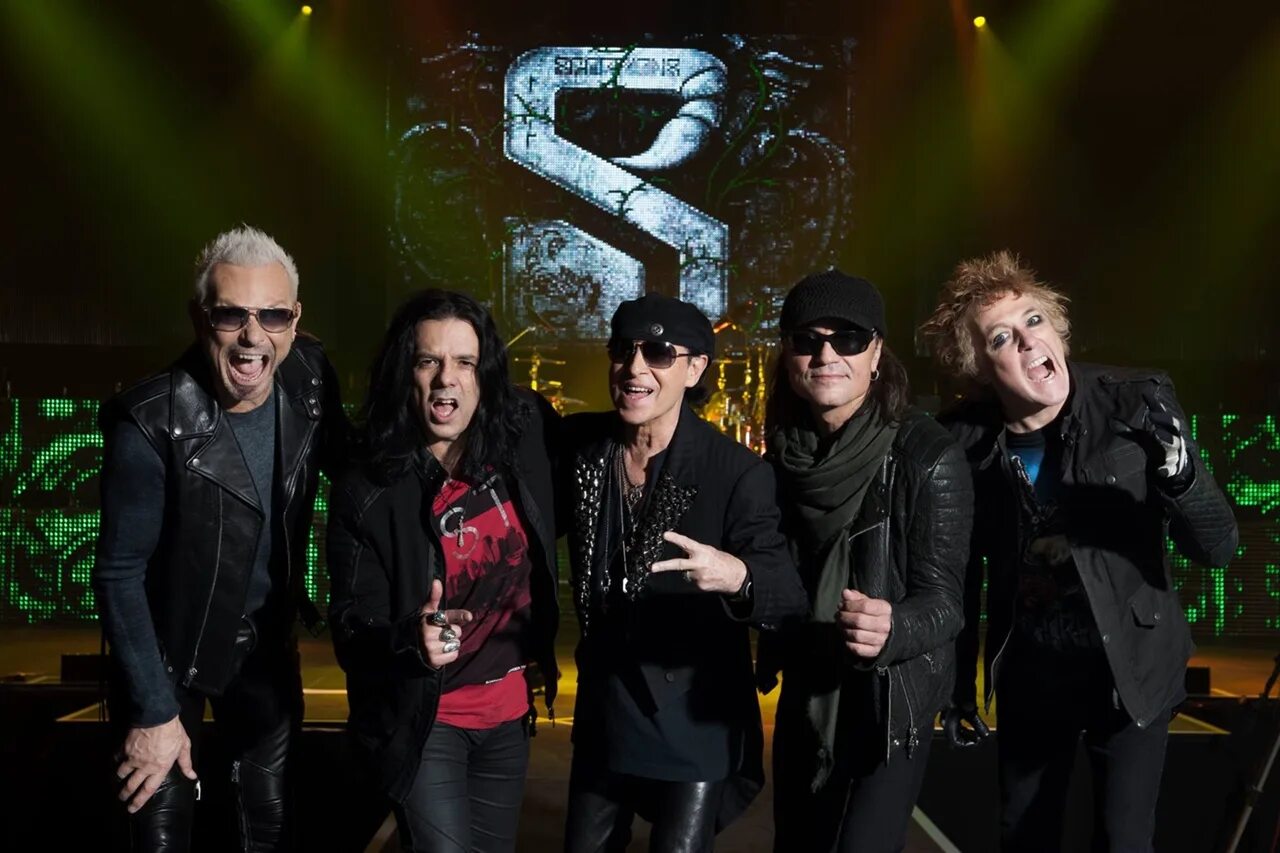Группа скорпионс. Скорпионс. Группа scorpions. Скорпионс самые популярные песни. Скорпионс самые популярные песни.
