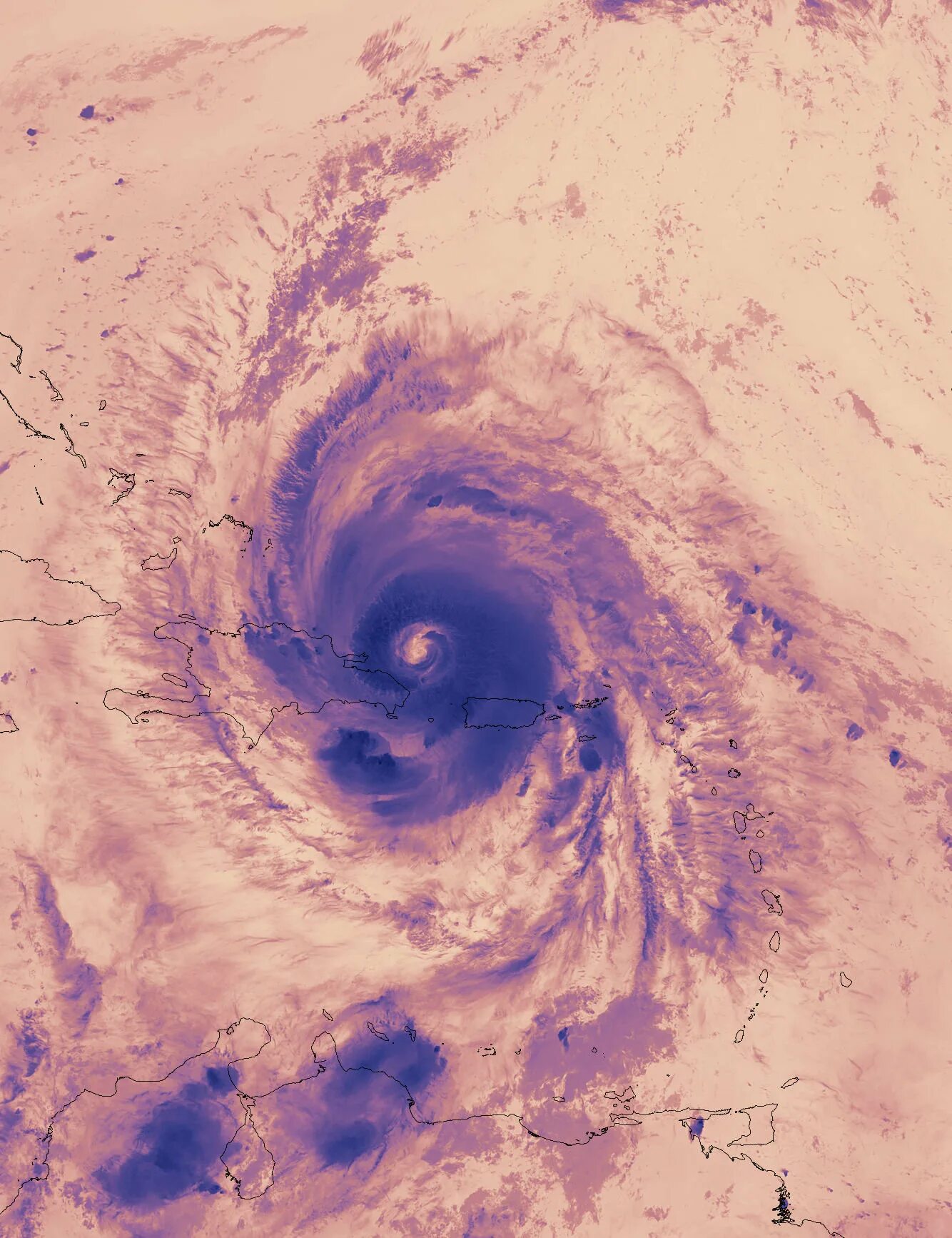 Hurricane maria. Ураган на Сатурне полис.