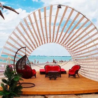 Royal beach club