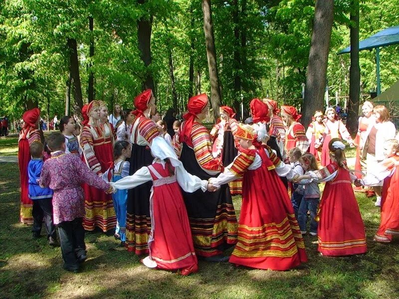 Хоровод. Русский хоровод. Хороводы на Руси. Народный хоровод. Музыкальное хороводы игры