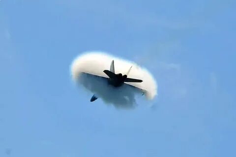 Звук полета в воздухе