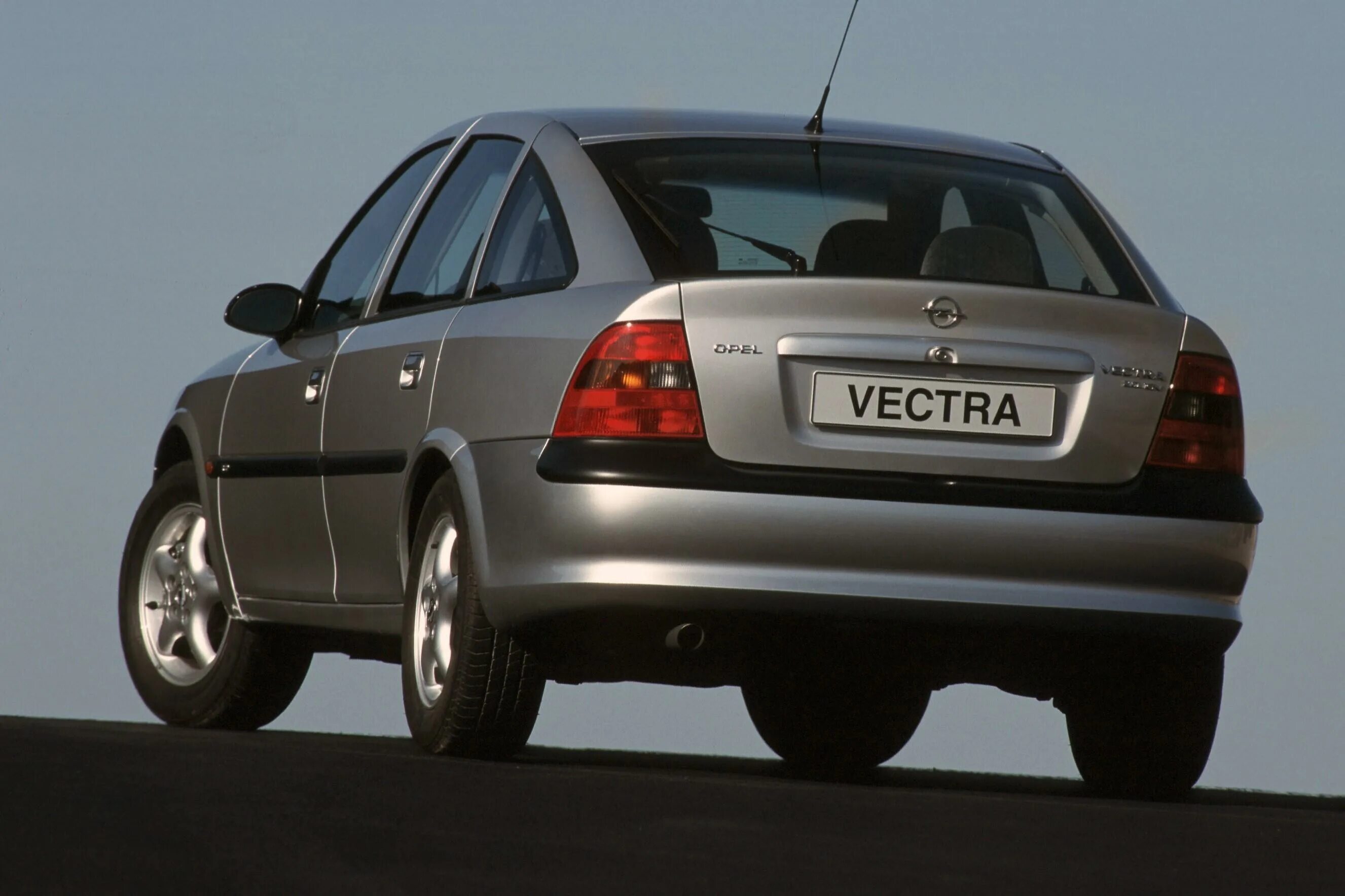 Opel Vectra b. Opel Vectra b 1.6. Opel Vectra 1.6. Opel Vectra b хэтчбек 1999. Опель вектра б 1 и 8