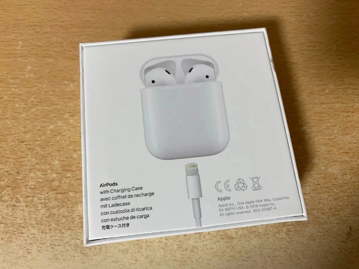 Как отличить айрподс. Аирподс 2 оригинал. Apple AIRPODS 2 коробка. Коробка аирподс 2 оригинал. AIRPODS 2 оригинал как выглядит.