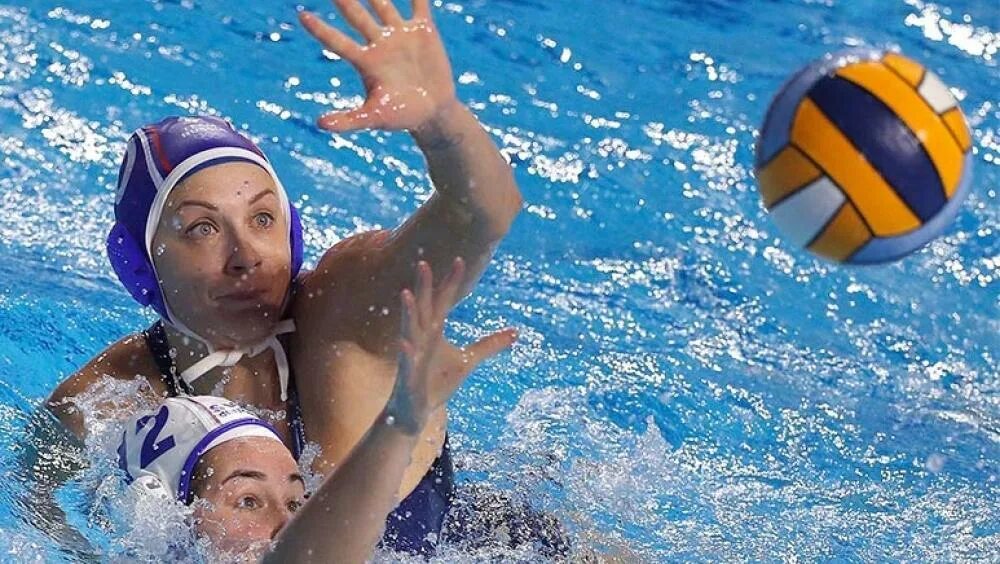 Водный спорт. Водное поло олимпийские игры. Чемпионат по водному поло. Уралочка златоуст водное поло. Фото спортсменов.