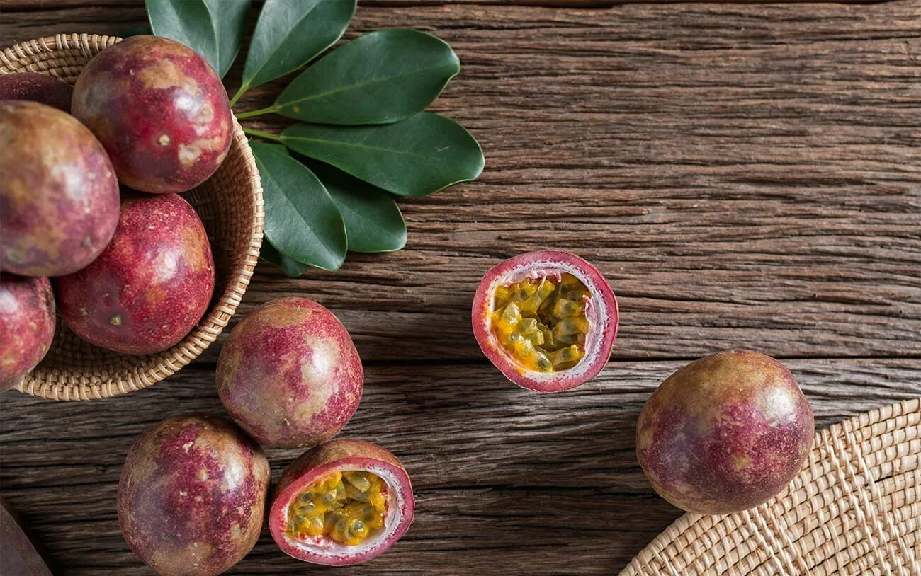 Крем маракуйя. Маракуйя фотофон. маракуйя шаттерсток. magna chips passion fruit.