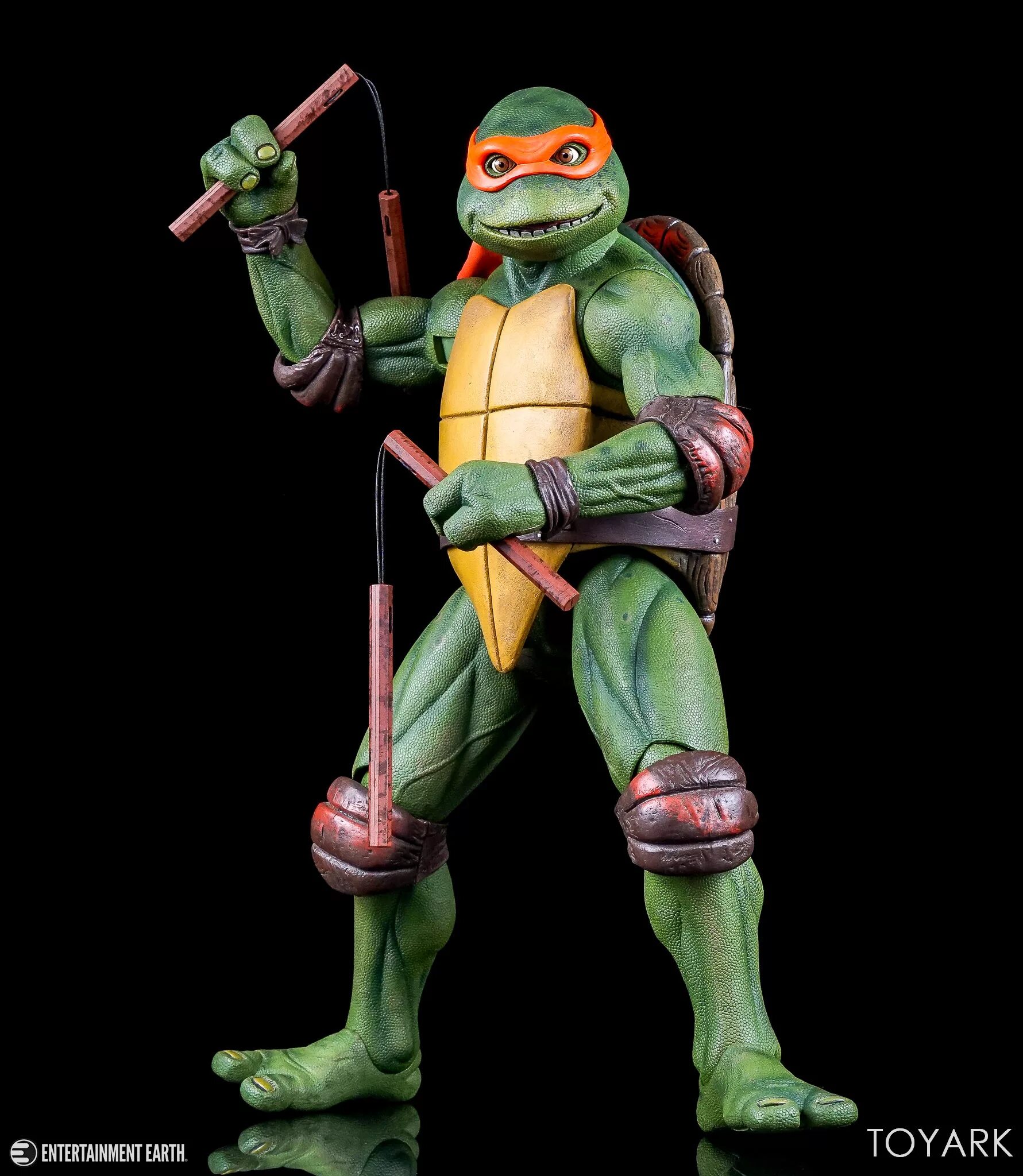 Neca tmnt. Микеланджело Черепашки-ниндзя 1990. Фигурки NECA TMNT 1990. Микеланджело Черепашки-ниндзя 2012. Фигурка Микеланджело Черепашки ниндзя 1990.