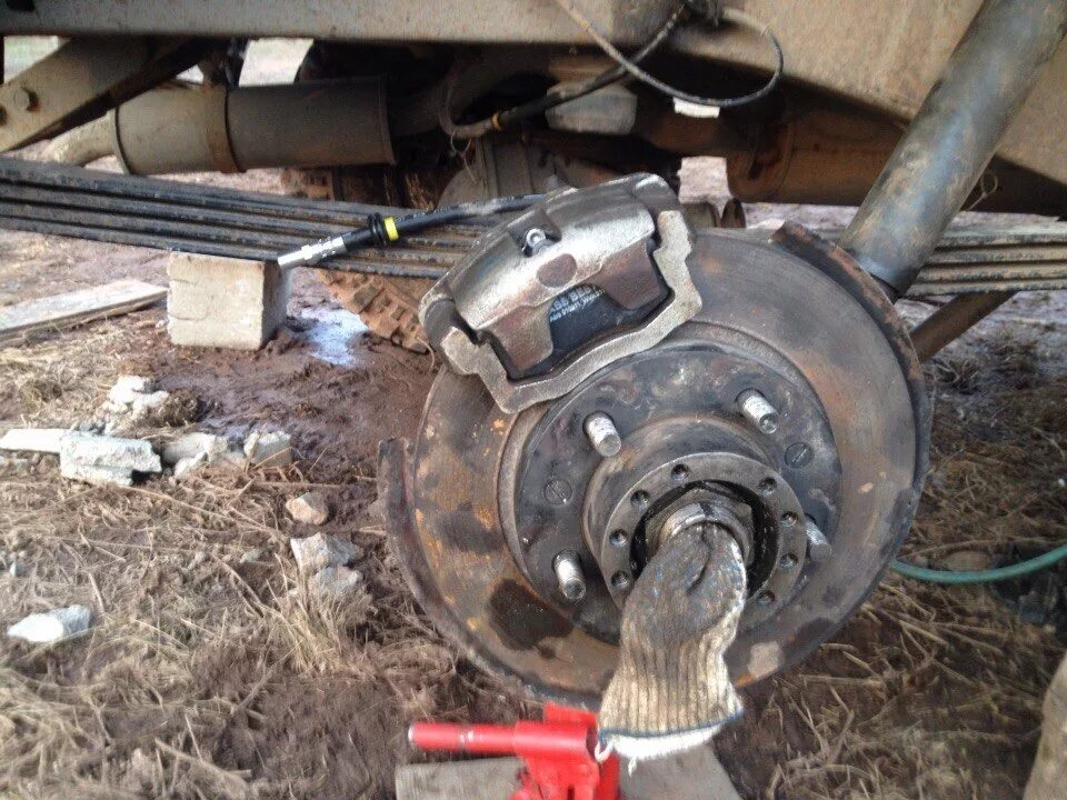 Дисковые тормоза на уаз военные мосты. Уаз диски 15 дисковые тормоза. Уаз диски 15 дисковые тормоза. 15 диск дисковые тормоза уаз. Диски от соболя на уаз 469.