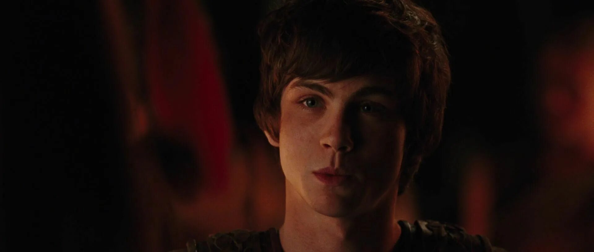 Перси джексон и похититель молний. Логан лерман перси джексон и похититель молний. Перси. Похититель молний 2010. Молнии.