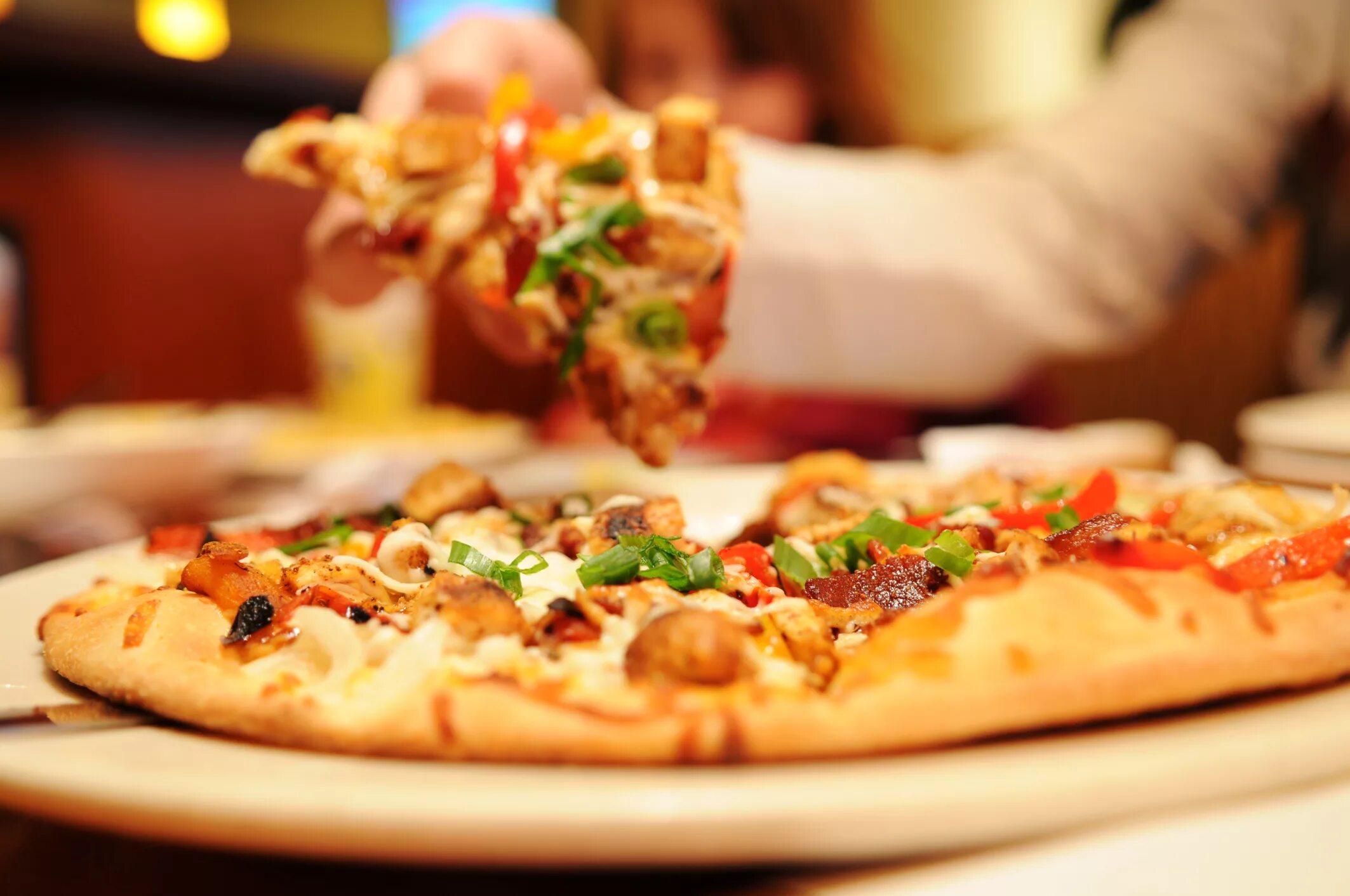 Пицца Чикен Ранч. Итальянская пицца. Пицца в ресторане. Пицца фото. Pizza reaby
