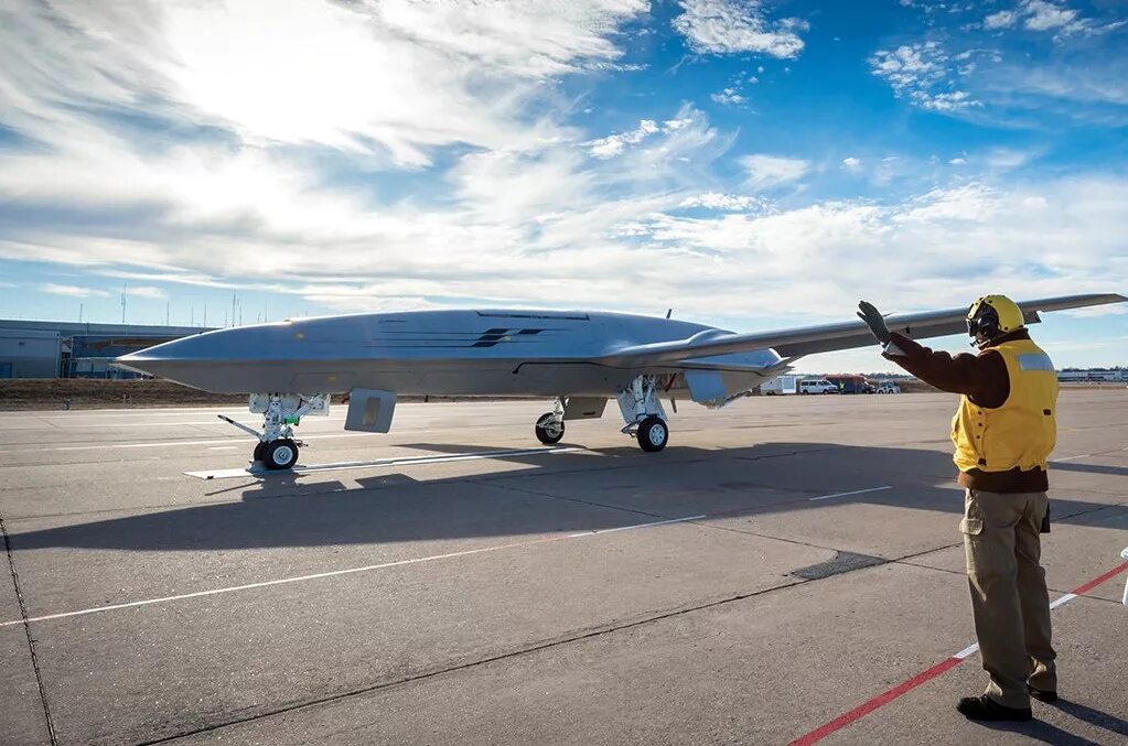 Бпла самолетного типа это. Songar бпла. Mq-1c gray eagle uav. Leonardo falco xplorer. Gnat-750 самолёт-разведчик.