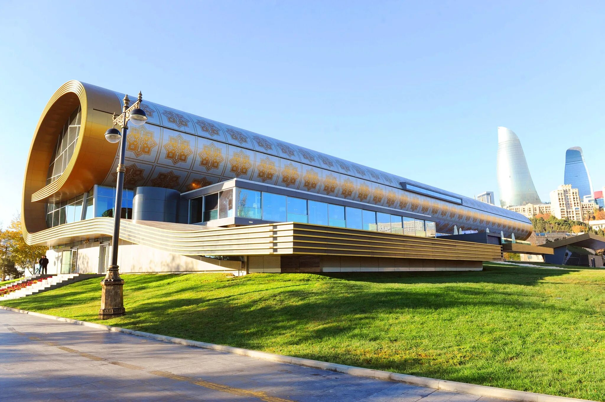 Музей ковра азербайджан. Национальный музей ковра баку азербайджан. Музей азербайджанского ковра. Азербайджанский национальный музей ковра. Азербайджанский музей ковра в баку.