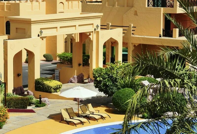 Ситра бахрейн. Novotel bahrain al. Novotel bahrain al. Novotel bahrain al. Дом бахрейн.