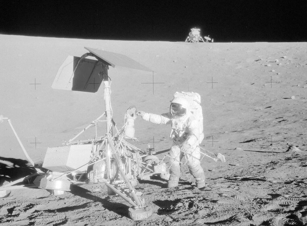 Аполлон 12 на Луне. Аполлон 1969. Аполлон миссия 1969. Surveyor 3 Apollo 12.