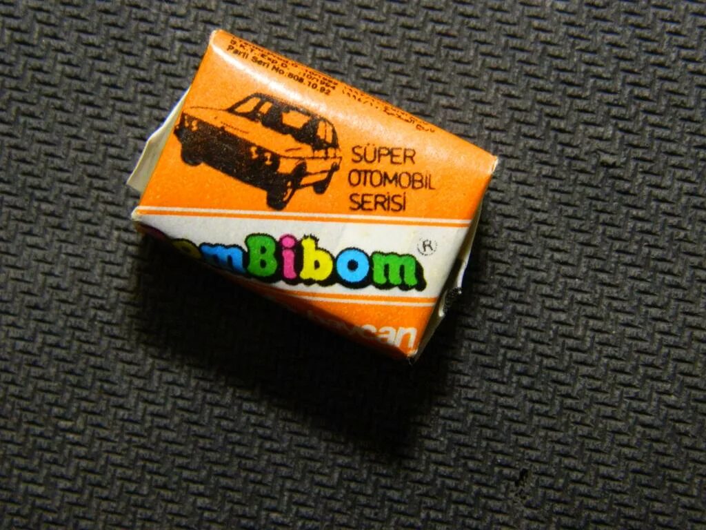 Жвачка бом. Жевательная резинка bombibom. жвачка bombibom 90е. бомбимбом жевательная резинка дыня. бом бим бом жвачка ссср.