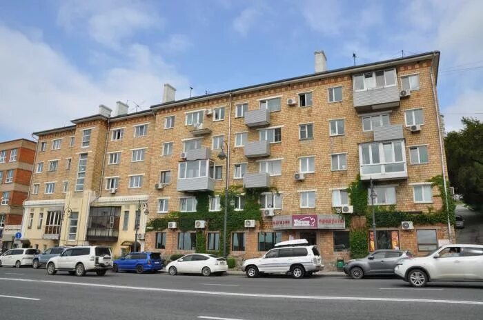 3-комнатная, улица Суханова 6а, 4 этажей, 67,0 кв. м. долгосрочная (год и более)