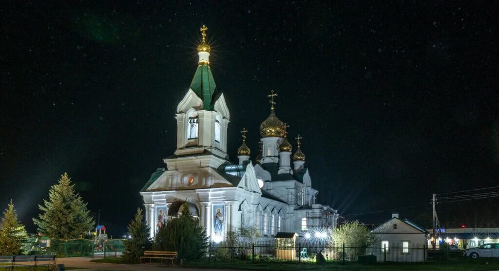 Храм станица Преображенская Волгоградская область. Храм в станице Преображенской Киквидзенского района. Церковь Преображения Господня Волгоград. Церковь Преображения Господня Волгоград улица.