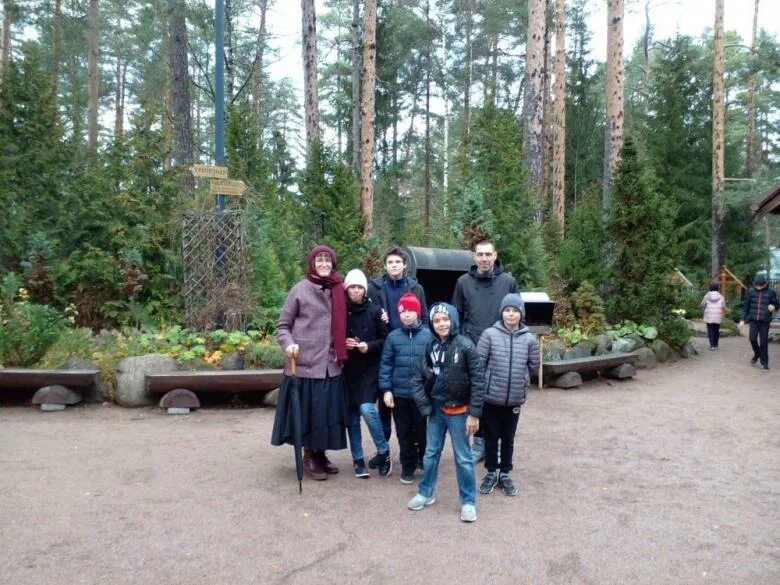 Детский дом вырица ленобласти. Улица самарская в вырице ленинградской области. Паломничество вырица из москвы. Ленинградская область ирица. Приют транзит.