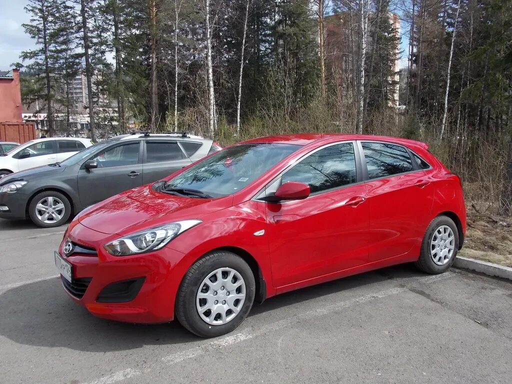 Hyundai getz авито. Машина хендай их35 название в корее. Хендай икс джи 300. Хендай смоленск. Авито смоленск хендай.