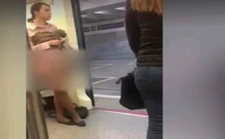 Девушка в белых трусиках попалась на камеру в метро