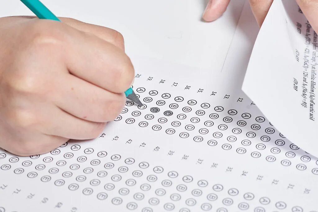 Тест выбор егэ. Multiple choice егэ. standardized tests. multiple choice test. multiple choice listening.
