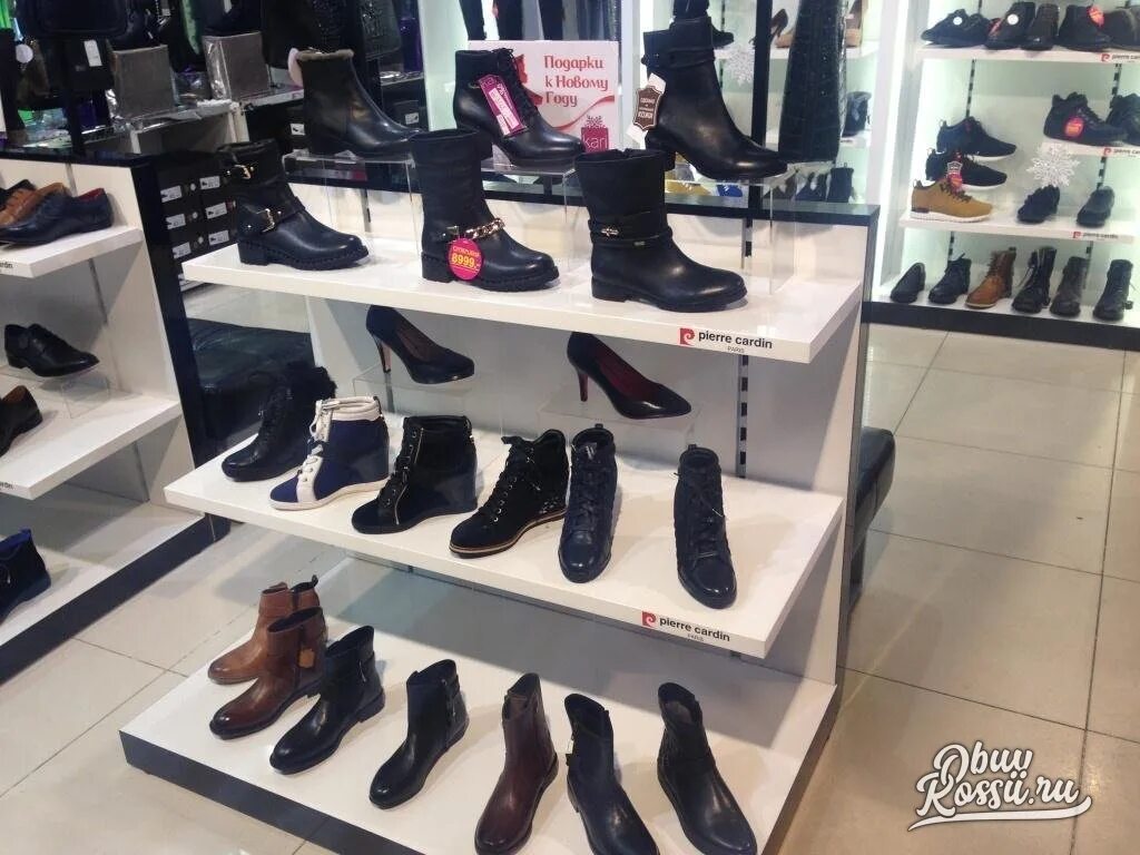 Обувь черкесск. Карри на Васнецова Орск. Ассортимент обуви в магазине. Ассортимент обуви в магазине кари. Известные магазины обуви.