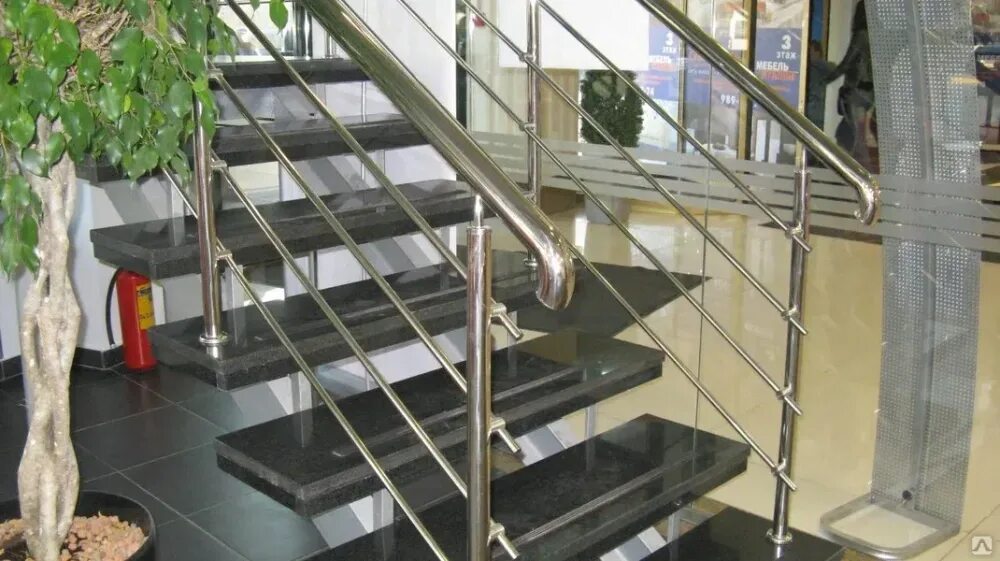 П. Нержавейки (2 поручня, 1 ригель). Ограждение из нержавеющей стали aisi-304 3-х ригельное. Ригели из нержавеющей стали. Перила нержавеющая сталь.