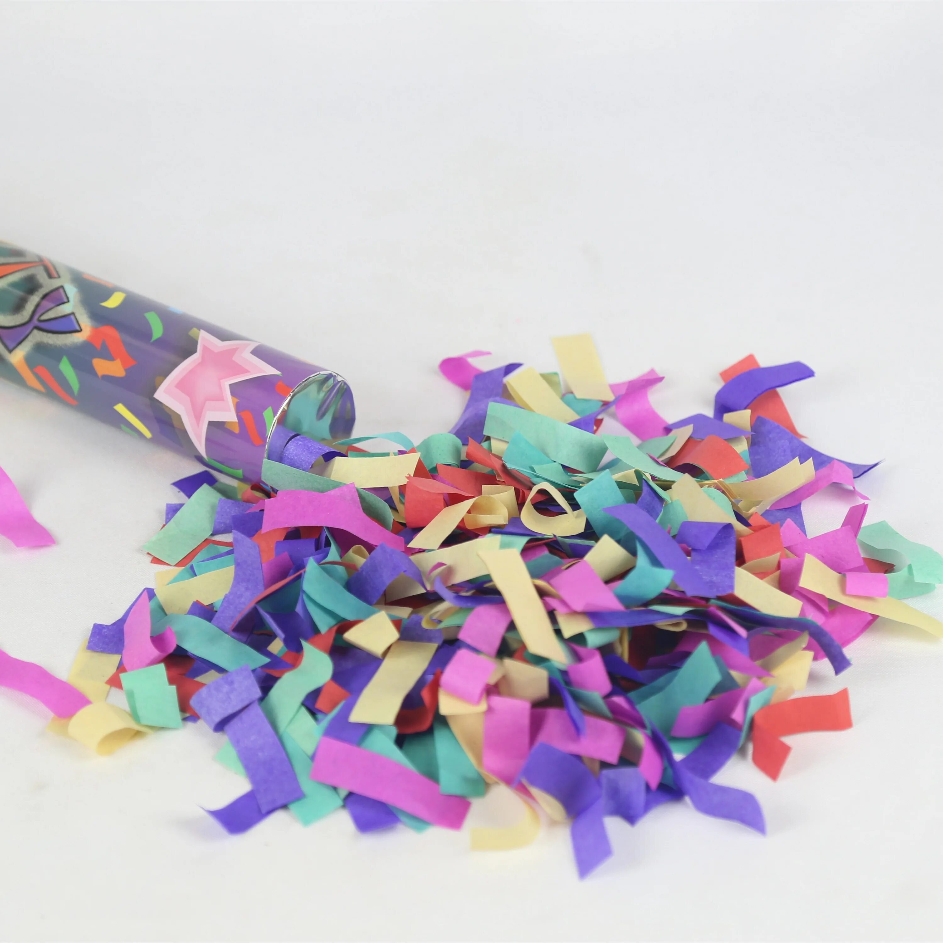 Поделка новогодняя хлопушка. Конфитииз бумаги своими руками. Хлопушка своими руками из бумаги с конфетти. Новогодние хлопушки с конфетти. Самодельное конфетти.