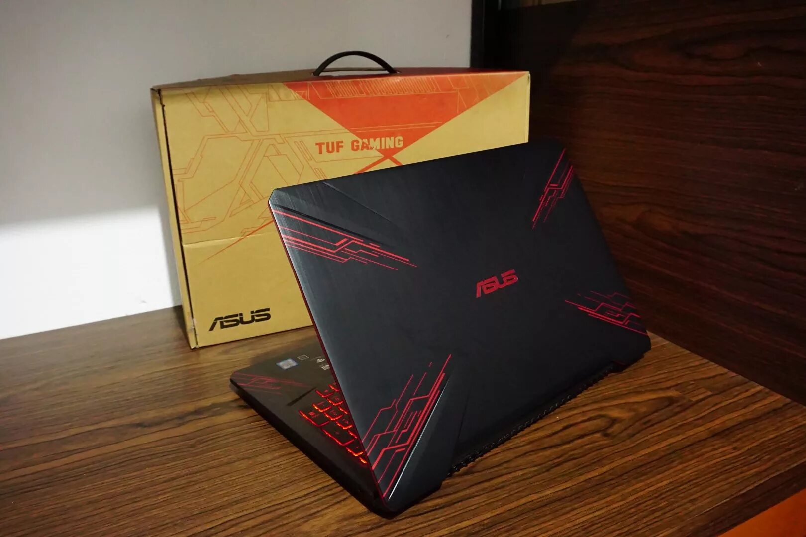 Игровой ноутбук асус туф гейминг. ASUS fx504g. ASUS TUF fx504g. Игровой ноутбук ASUS fx504. Asus gaming fx504