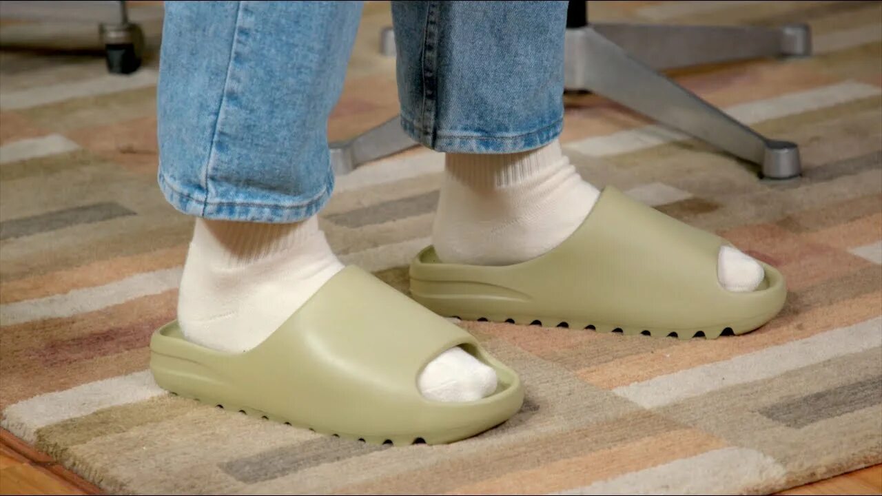 Adidas Yeezy Slide. Адидас Yeezy Slide. Тапочки adidas Yeezy Slide.