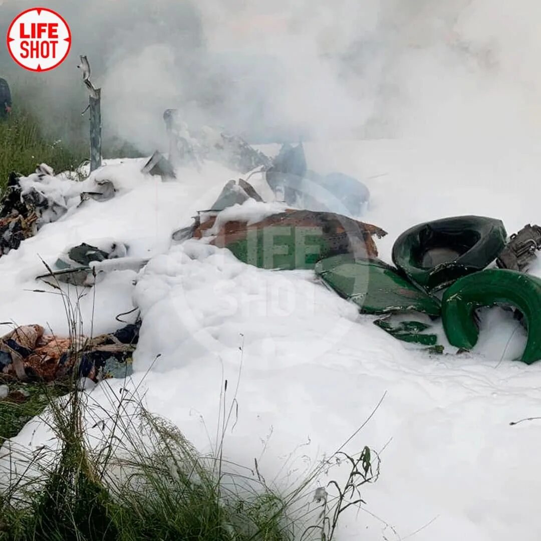 Ми 8 туруханск. Крушение ми 8 в карелии. Крушение вертолета харьяга ми 24. Вертолет ми 8 упал в ленинградской области. Крушение ми 8 в карелии.