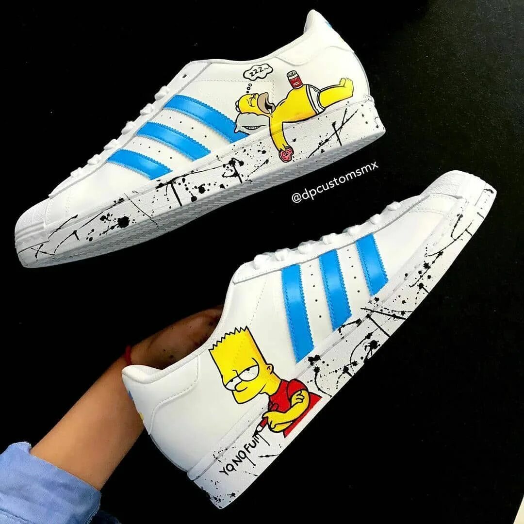 Адидас симпсон. Adidas Simpson кроссовки Superstar. Адидас суперстар симпсоны. Adidas Stan Smith Simpsons кроссовки. Adidas x Simpsons кроссовки.