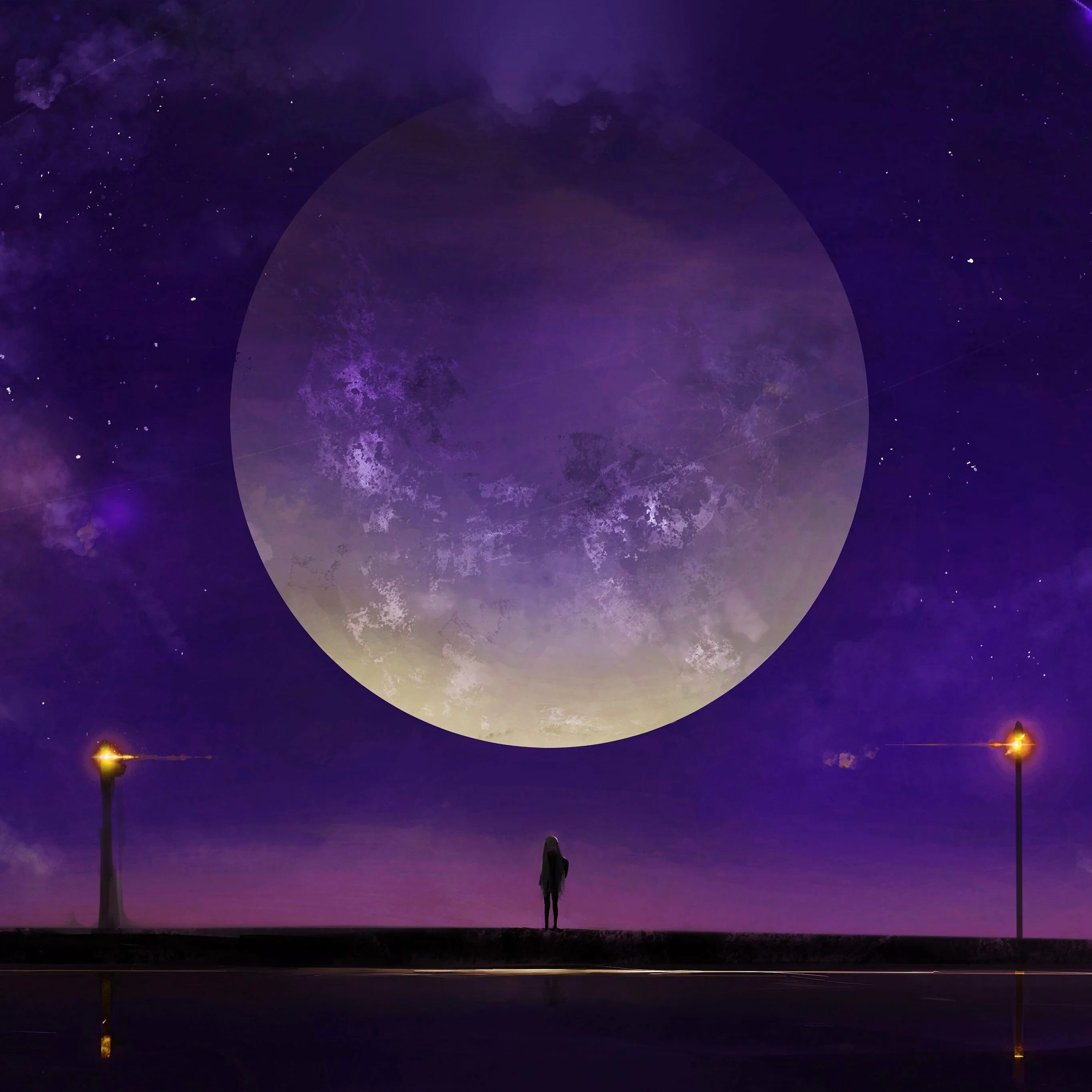 Огромная Луна. Фиолетовая Луна. Красивая Луна. Сиреневая Луна.