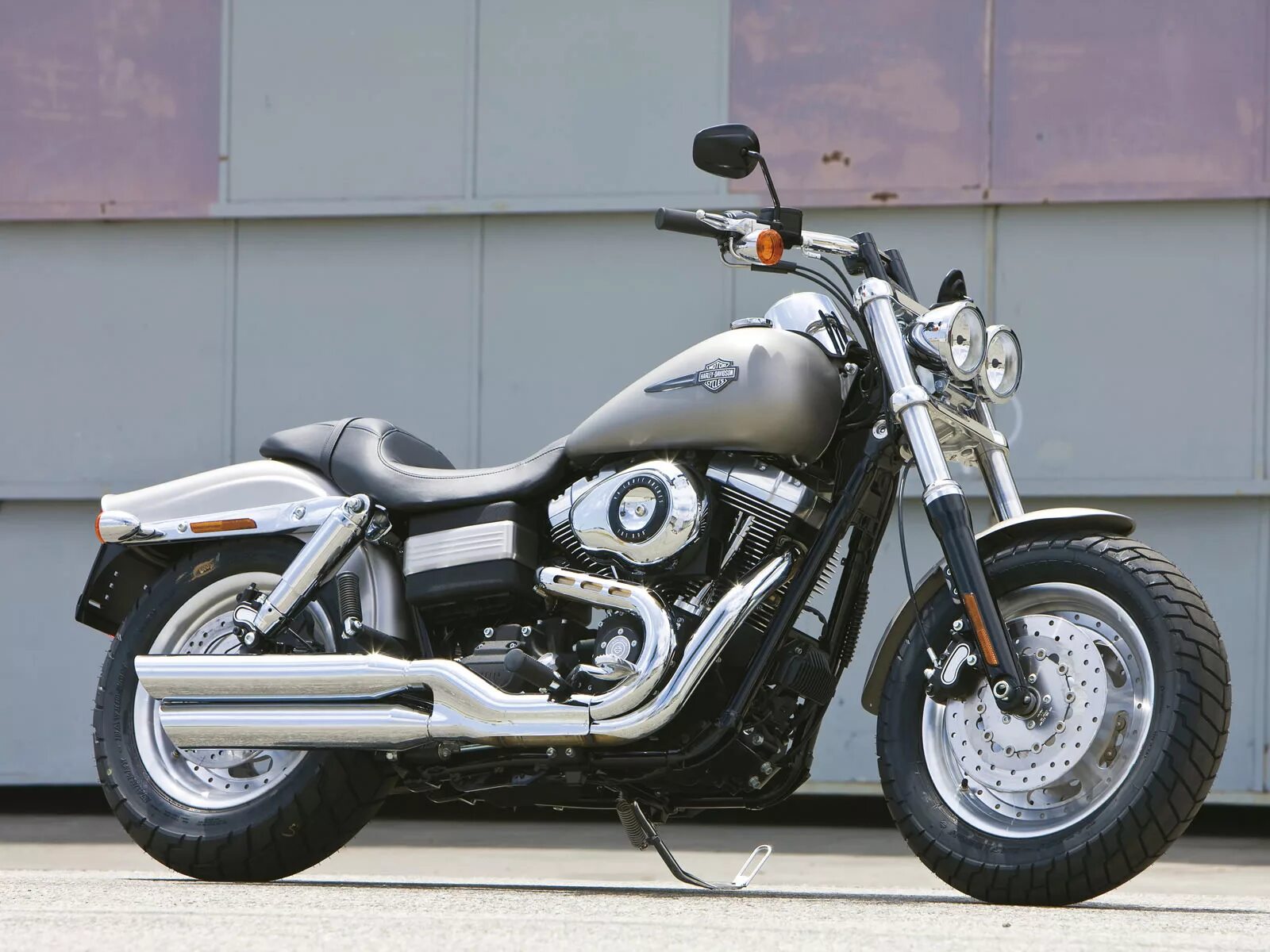 В боб мотоцикл. Харлей дэвидсон мотоциклы fat bob. мотоцикл фэт боб. harley davidson dyna fat bob. harley davidson fxdf.