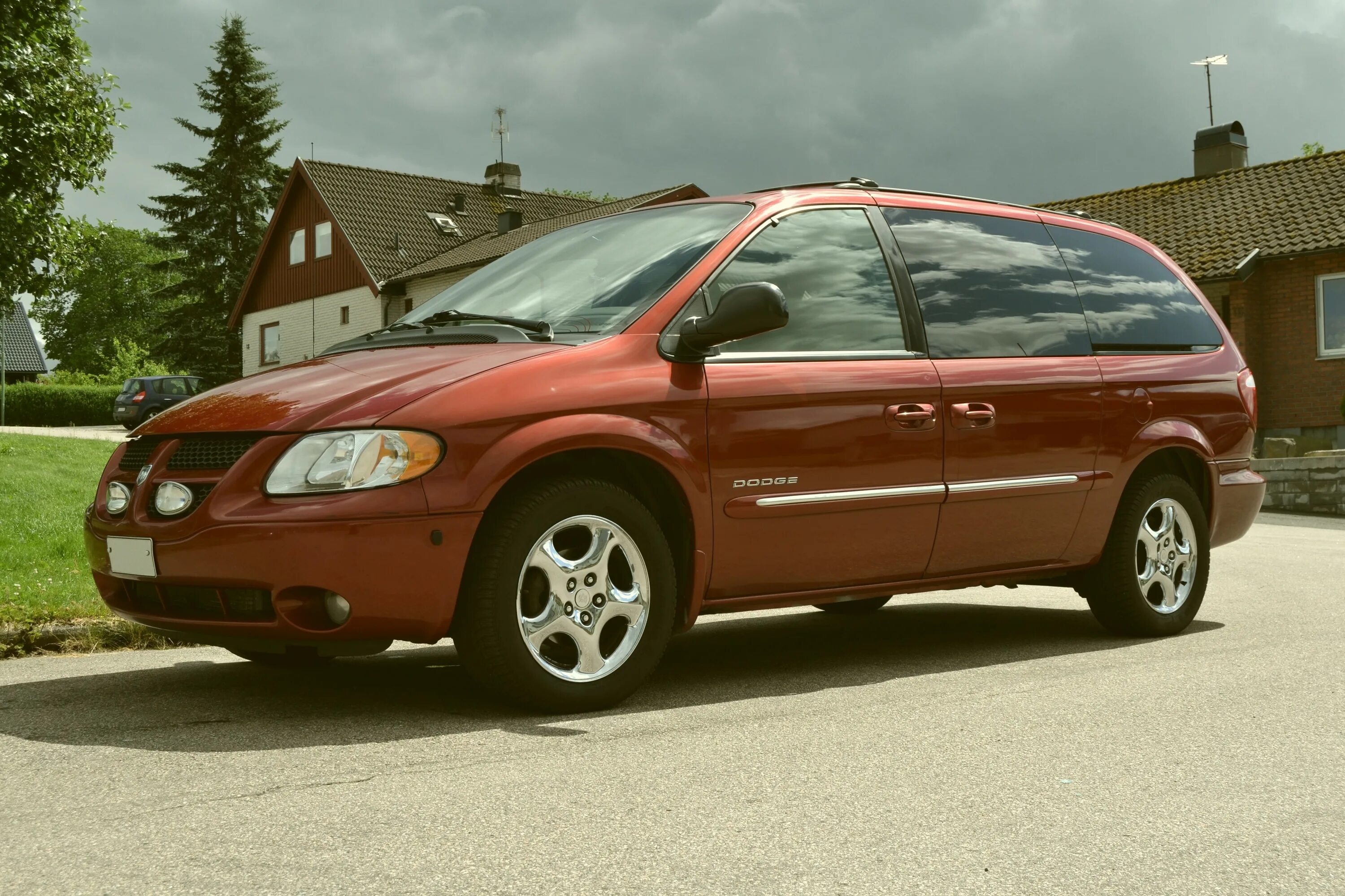 Dodge caravan 2001 год. Dodge Caravan 2001. Dodge Grand Caravan. Додж Караван 4. Додж Караван 2006.