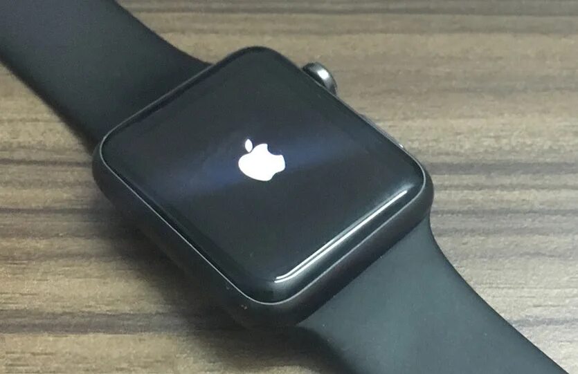 Что делают часы apple. Часы Apple 2023. Прошивка Apple watch. Эппл вотч коробка. Айфон 14 часы.