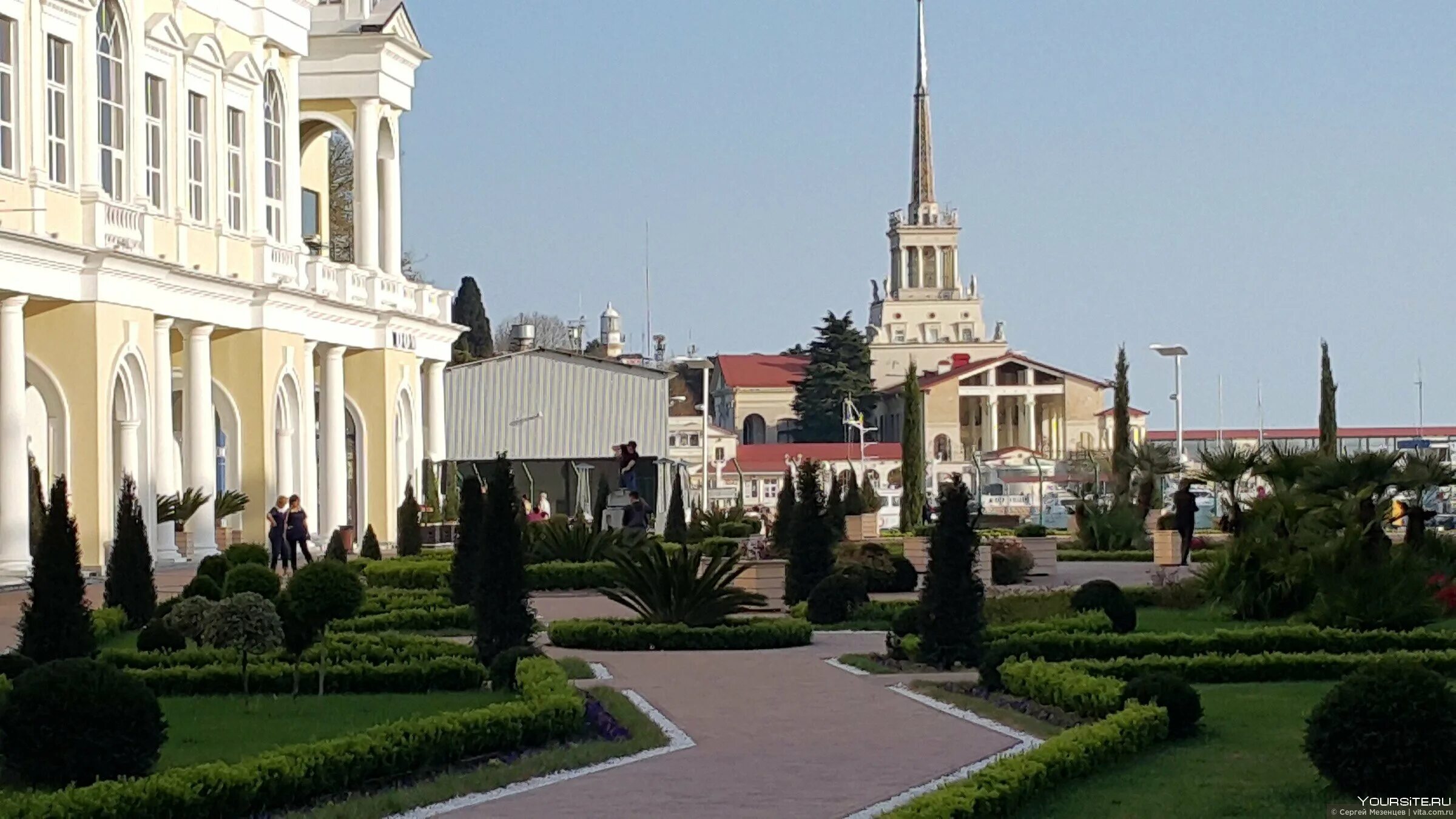 Архитектура города сочи. Сочи обзорная экскурсия. Морской порт Сочи. Морской вокзал Сочи. Морпорт Сочи.