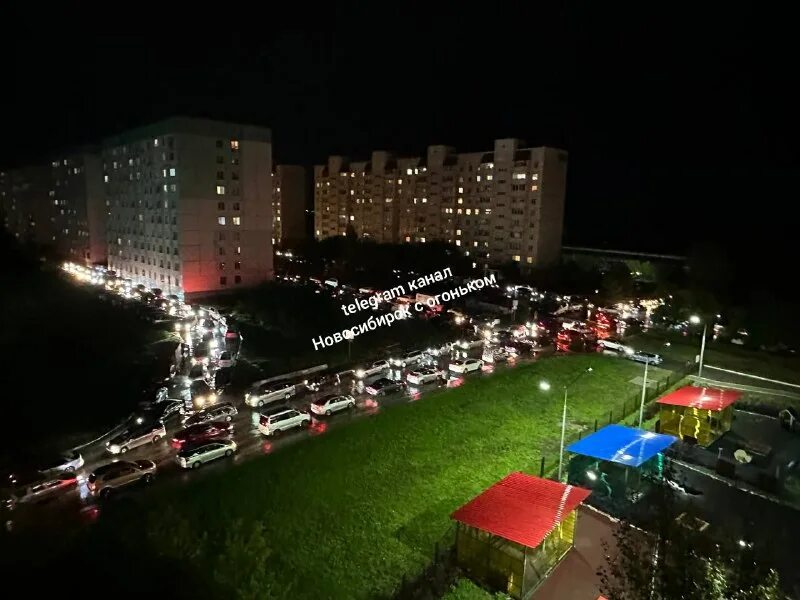 Новосибирск с огоньком. Новосибирск с огоньком. Новосибирск с огоньком. Фейерверк 9 мая. Фейерверк новосибирск 9 мая.