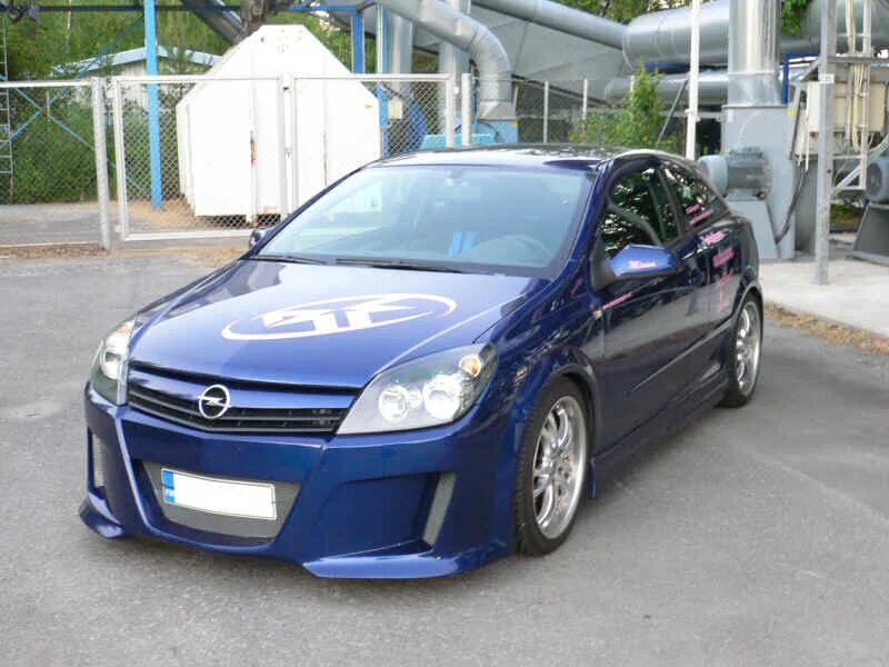 Обвес - комплект Volt на Opel Astra H GTC