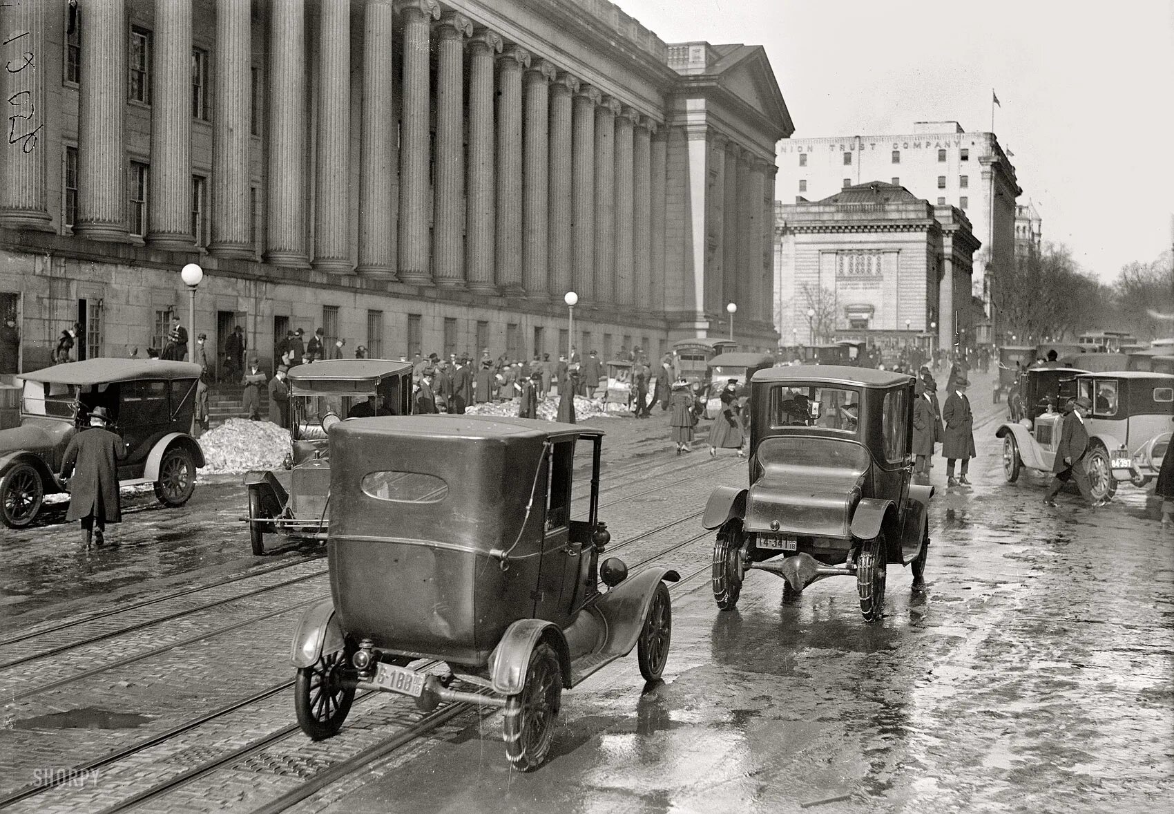 20 середина. Нью Йорк двадцатого века 1918. Вашингтон начало 20 века. Первые автомобили на улицах города. Вторая половина 20 века.