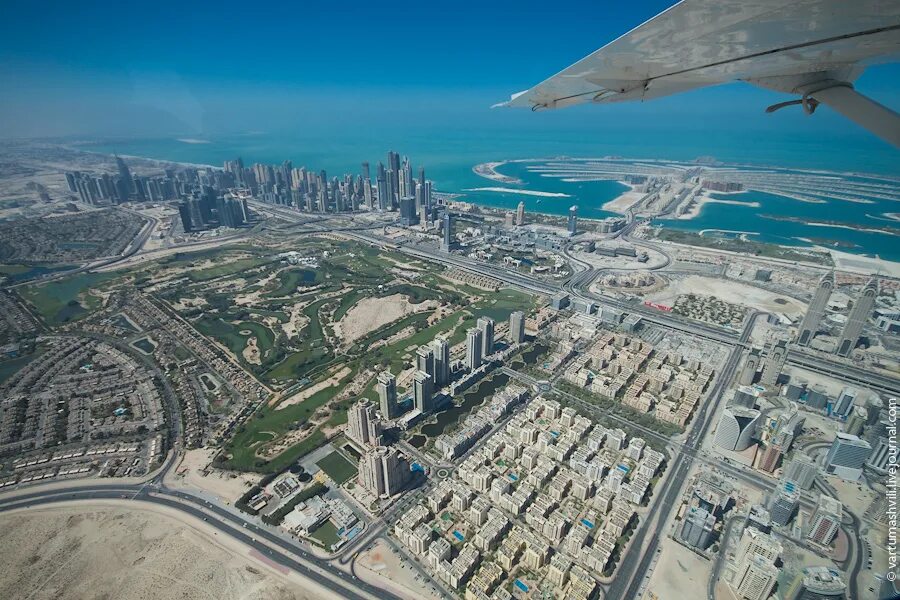 Аэроплан дубай марина. Башня бурдж халифа. Дубай 2023 год. Астана оаэ. Даунтаун дубай 2022.