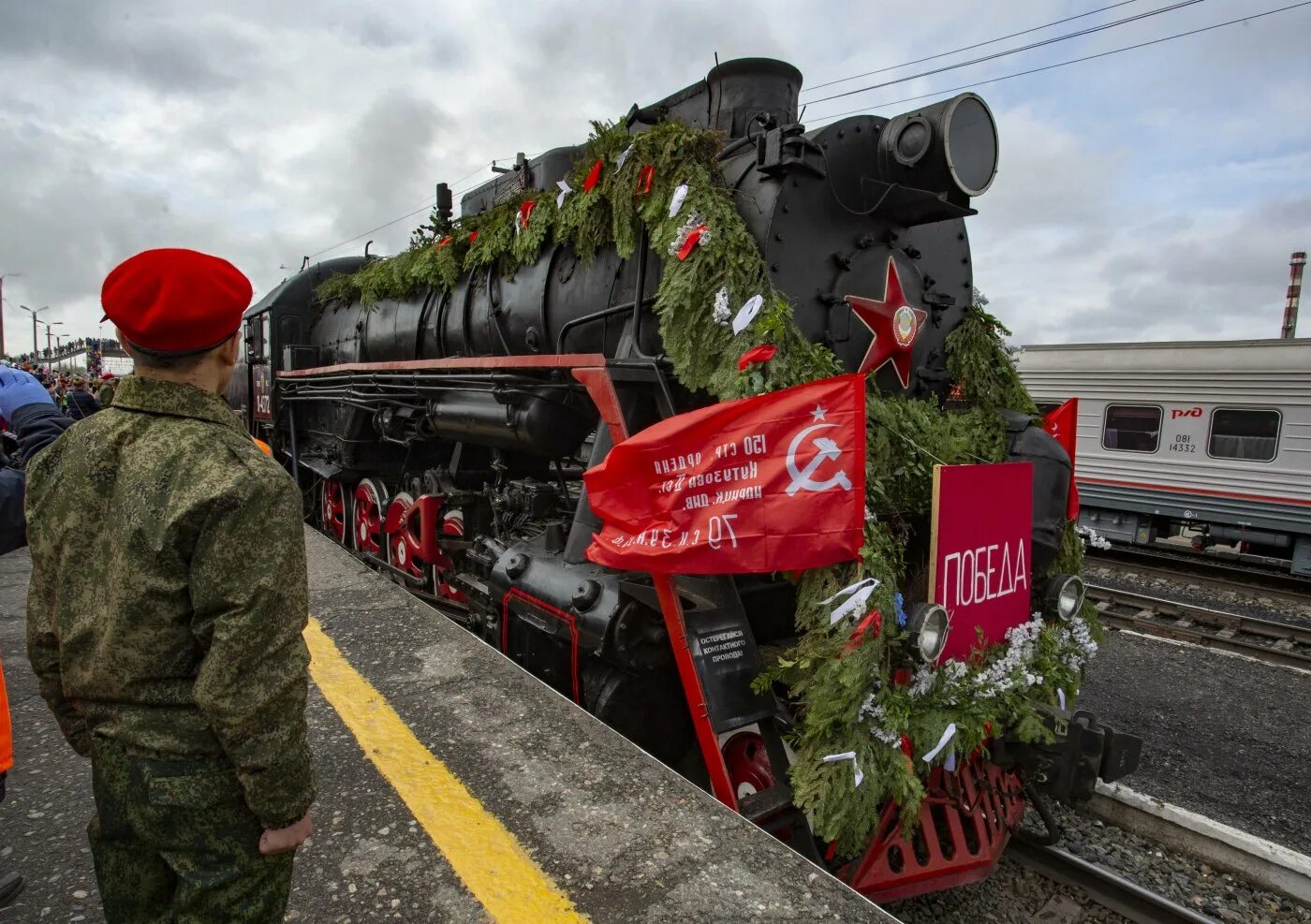 Поезд победы краснодар 2024 билет. Ретропоезд «эшелон Победы». Эшелон Победы поезд Сургут. Эшелон Победы 2022 Сургут. Поезд военный эшелон музей.