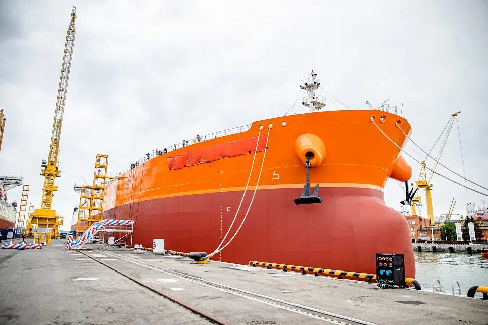 Как называется самая современная верфь роснефти. Танкер владимир мономах роснефтефлот. Верфь звезда афрамакс. Танкер владимир мономах роснефть. Академик губкин танкер.