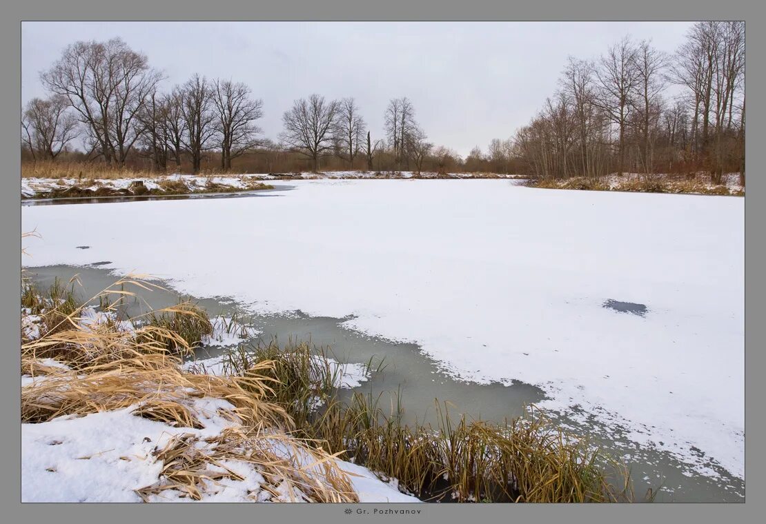 Межа зимой. Февраль межа граница рубеж. Проталины весной. В феврале зима с весной встречается впервой. Февраль рубеж.