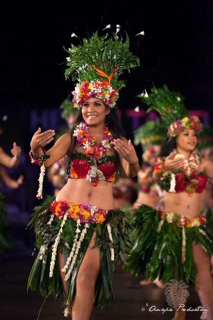 Таитянский танец. Хейва Таити. Полинезия гавайцы. Национальная одежда Таити. Гавайцы девушки.