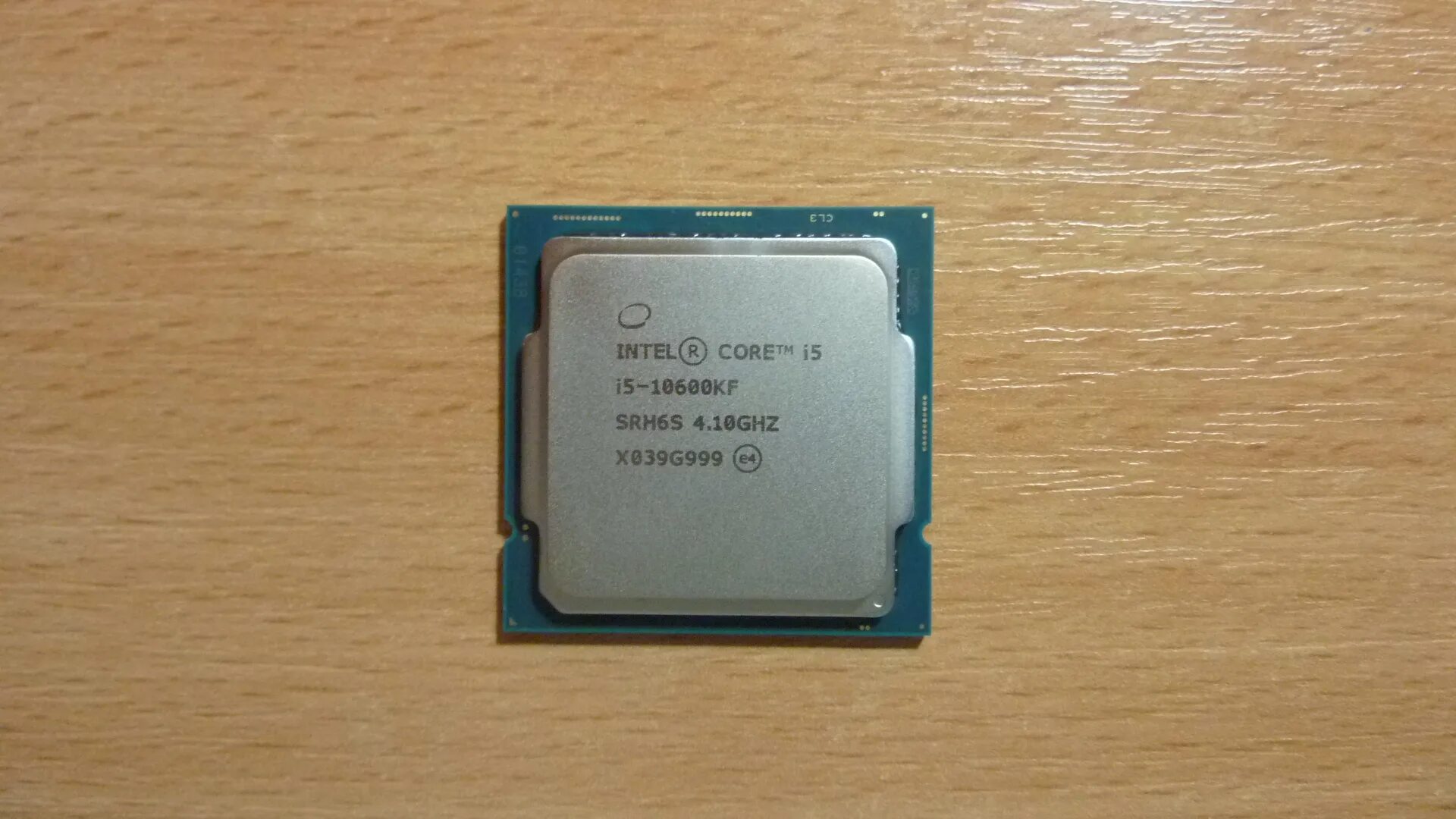 12600kf характеристики. Процессор Intel Core i5-10600kf OEM. Процессор Intel Core i5 10600kf OEM cm8070104282136. Intel(r) Core (TM) i5-10600kf. Intel Core i5-10600kf (Box).