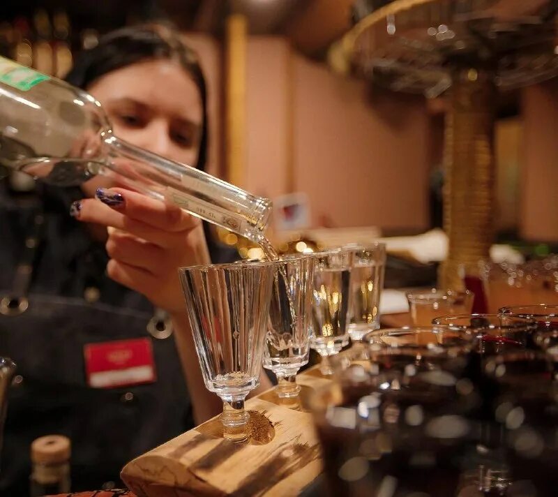 Синдикат сыктывкар меню. Ресторанный синдикат особые рестораны. Пить алкоголь. Компания синдикат инвест. Ресторанный синдикат.