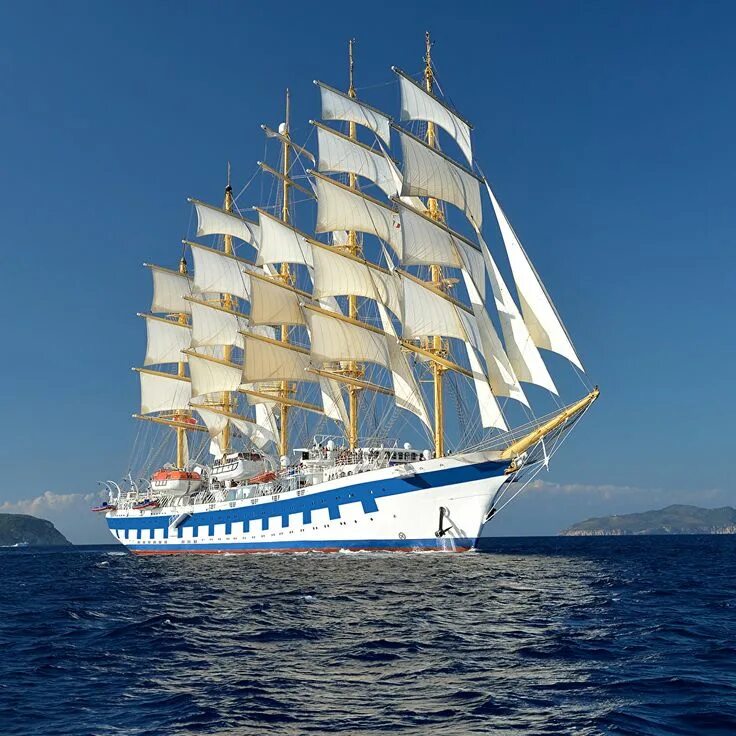 Красивые корабли картинки. Royal Clipper парусник. Royal Clipper регата. Парусник "Star of India". Баркентина корабль парусный.