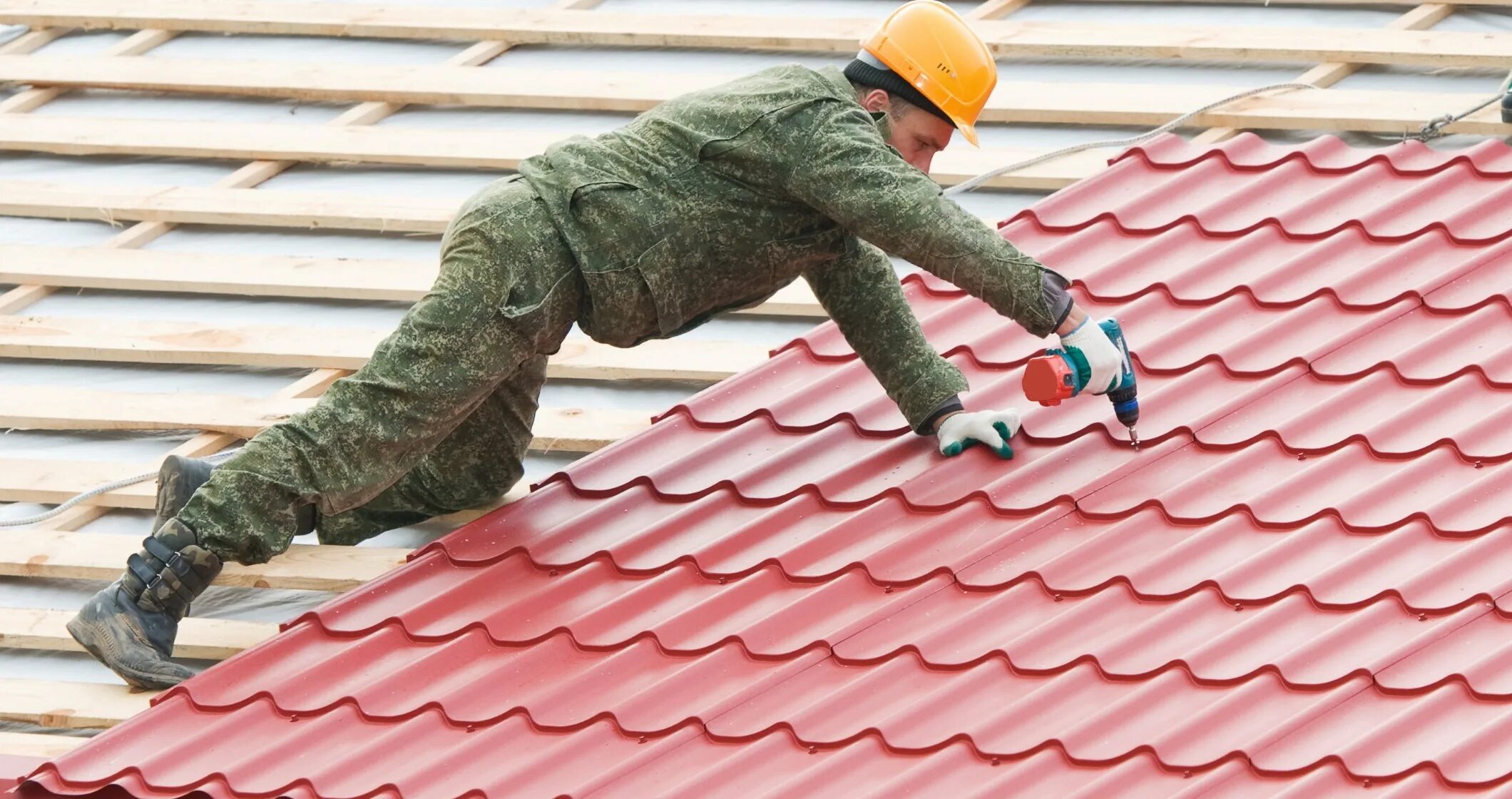 Перекрыть крышу. Профнастил для крыши. Перекрытие крыши. Современный шифер для кровли. Перекрыть крышу.